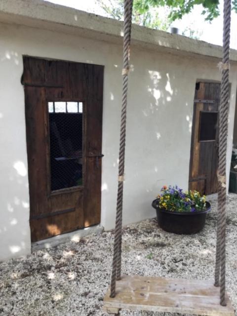 Gites La Ferme De Marguerite Tulette Exterior photo